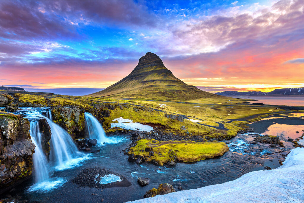  sunrise in iceland landscape 